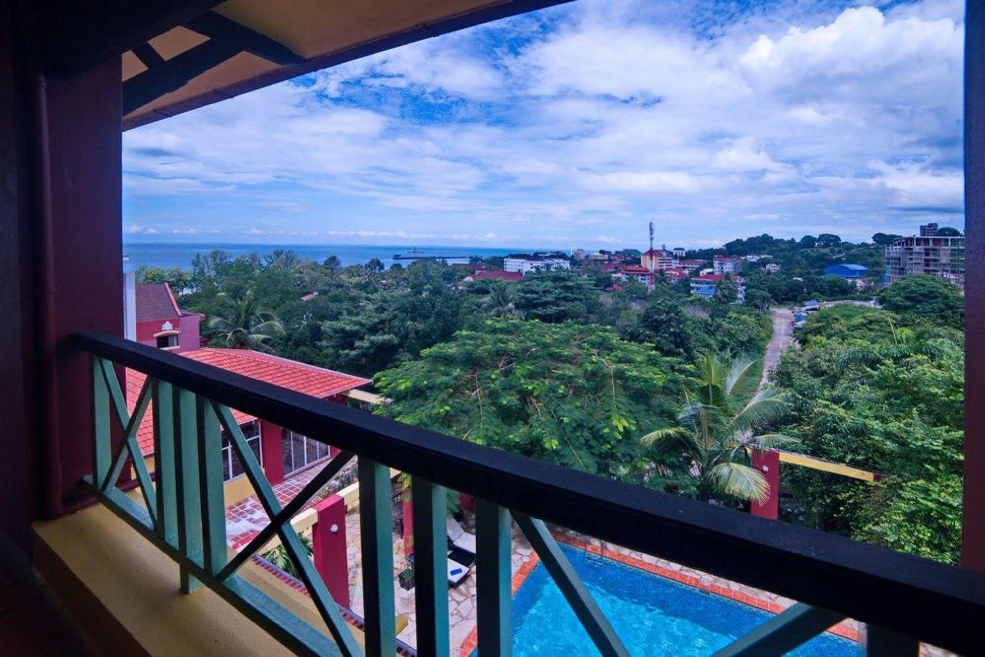 The Harbor Lights Palace Sihanoukville Luaran gambar